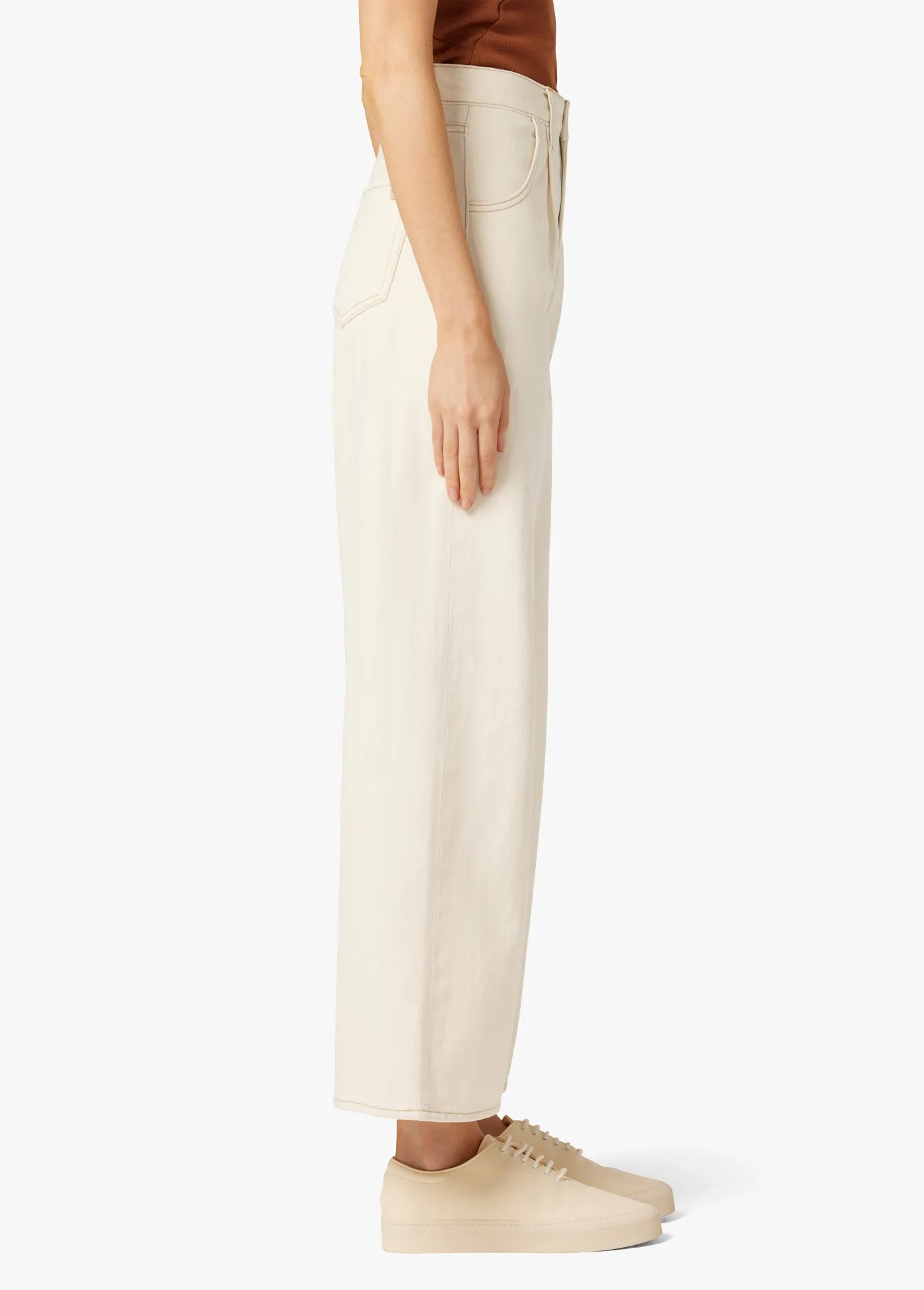 THE PLEATED WIDE LEG ANKLE