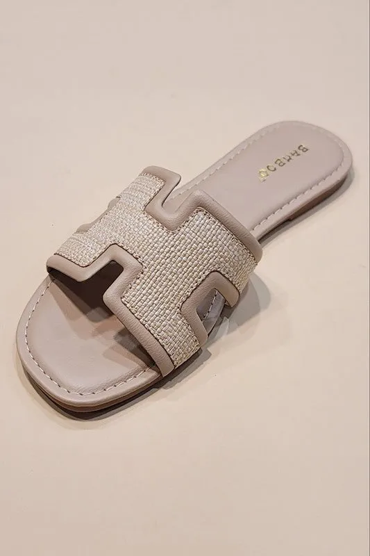 TRINY FLAT